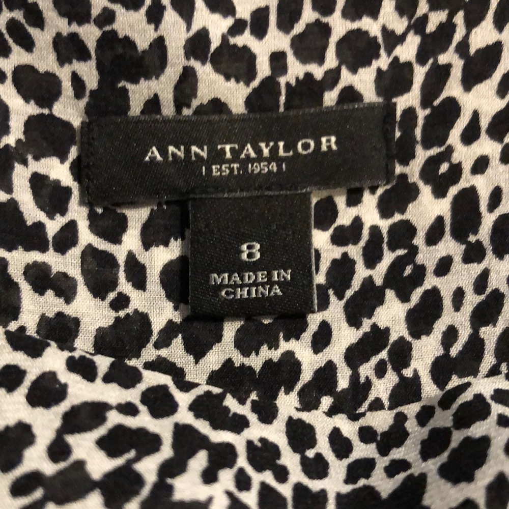 Sleeveless Black & white print slimming dress - Picture 4 of 4